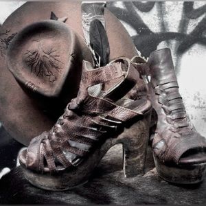 Freebies By Steven Platform Sandals